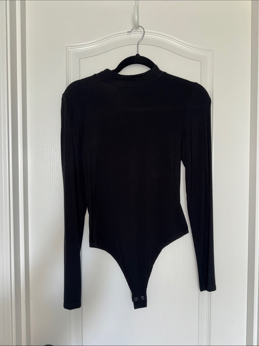American Eagle Outfitters Black Long-Sleeve Bodysuit